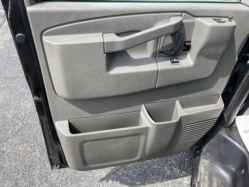 Black 2016 Chevrolet Express 3500 Work Van