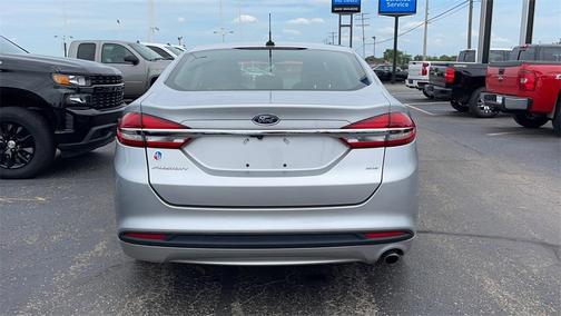 Photo 4 of 28 of 2018 Ford Fusion SE