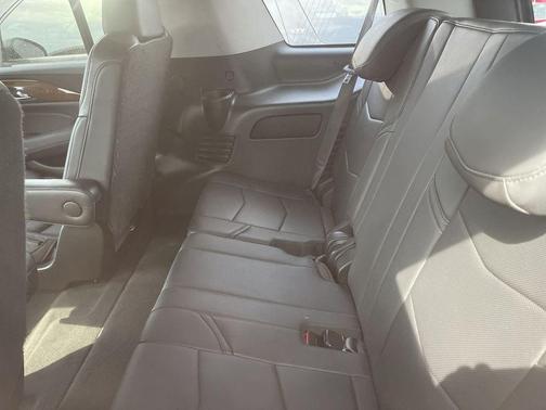 Crystal White Tri-Coat 2019 Cadillac Escalade Luxury