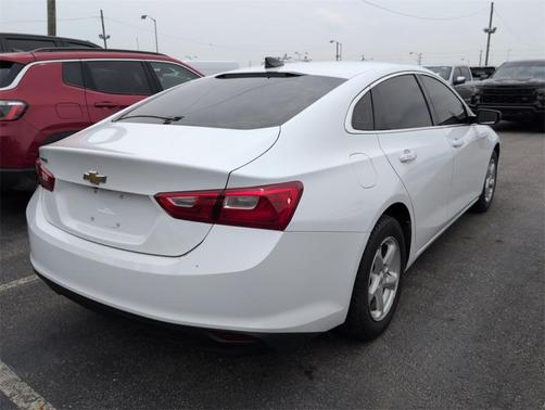 2017 Chevrolet Malibu 1LS