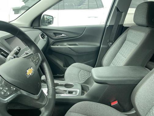 Silver Ice Metallic 2022 Chevrolet Equinox 1LT