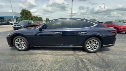 Mica 2022 Lexus LS 500 Base