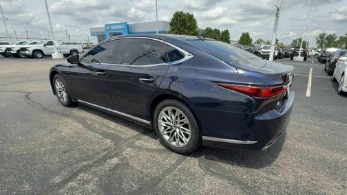 Mica 2022 Lexus LS 500 Base