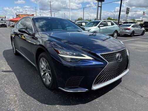 Mica 2022 Lexus LS 500 Base