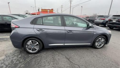 2020 Hyundai IONIQ Plug-In Hybrid SE