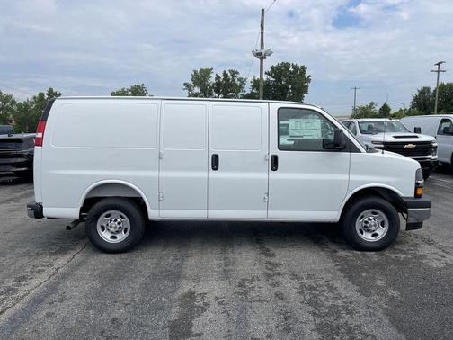 2025 Chevrolet Express 2500 Work Van