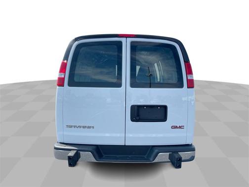 2022 GMC Savana 2500 Work Van