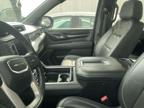 Onyx Black 2021 GMC Yukon Denali