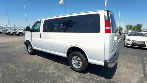 Summit White 2022 Chevrolet Express 2500 LT