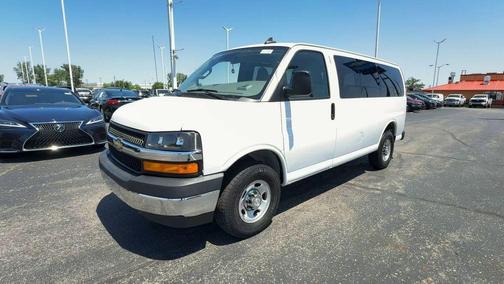 Summit White 2022 Chevrolet Express 2500 LT