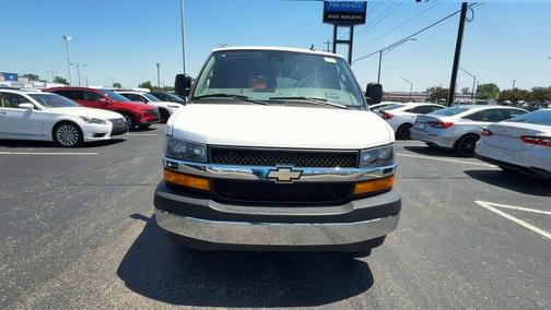 Summit White 2022 Chevrolet Express 2500 LT