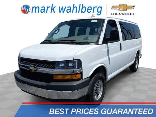 Summit White 2022 Chevrolet Express 2500 LT