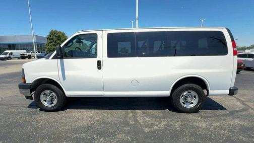 Summit White 2022 Chevrolet Express 2500 LT