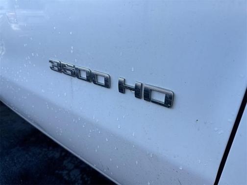 2018 Chevrolet Silverado 3500 WT