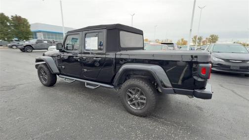 2024 Jeep Gladiator Sport