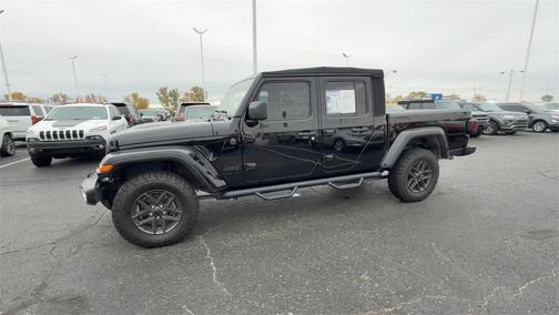 2024 Jeep Gladiator Sport