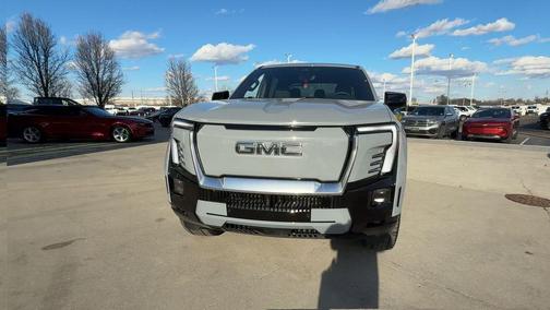 2025 GMC Sierra EV Denali