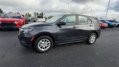 2022 Chevrolet Equinox LS