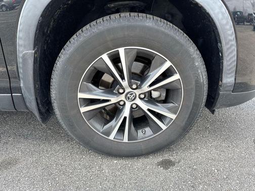 2019 Toyota Highlander LE Plus