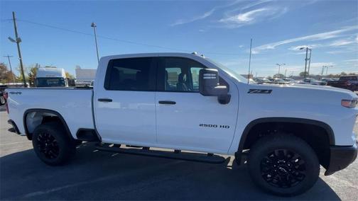 2025 Chevrolet Silverado 2500 Custom