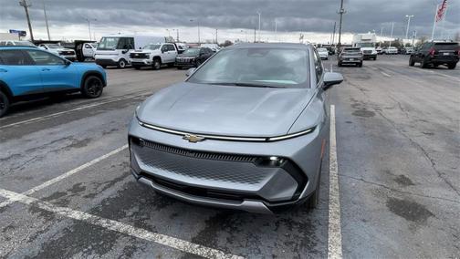 2025 Chevrolet Equinox EV LT
