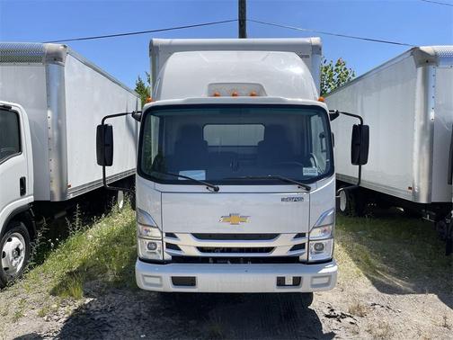 2024 Chevrolet Express 3500 176