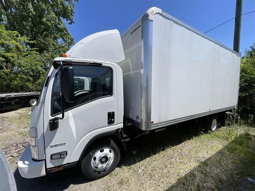 2024 Chevrolet Express 3500 176