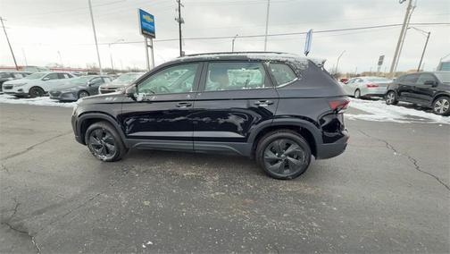 2025 Volkswagen Taos 1.5T S