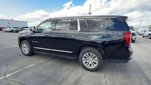 Onyx Black 2024 GMC Yukon XL Denali