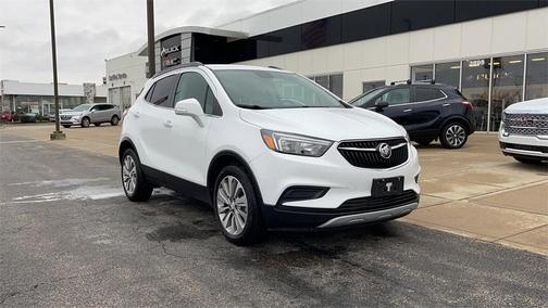 Photo 2 of 32 of 2019 Buick Encore Preferred