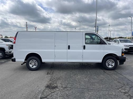2022 Chevrolet Express 2500 Work Van