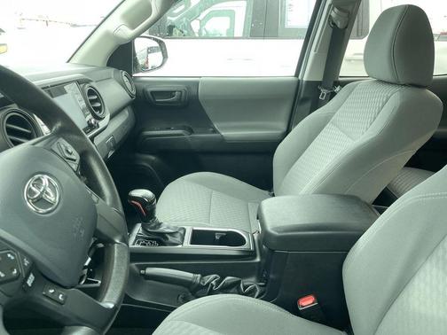 2020 Toyota Tacoma SR