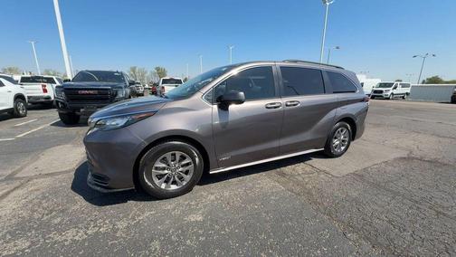Predawn Gray Mica 2021 Toyota Sienna LE