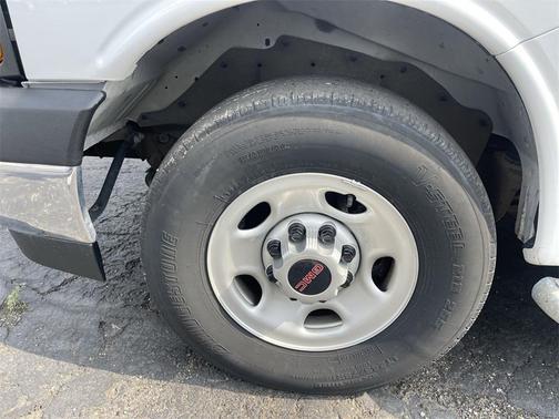2023 GMC Savana 2500 Work Van