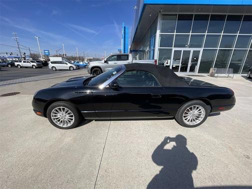 2004 Ford Thunderbird Premium