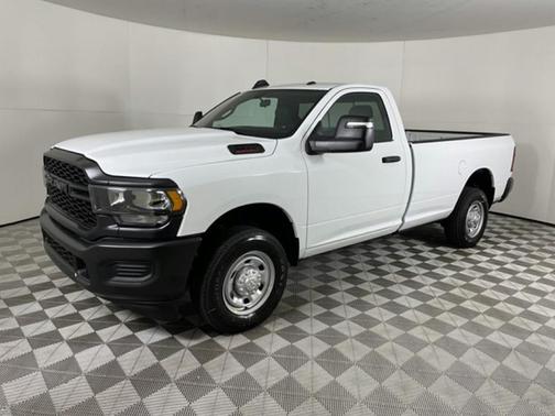 Bright White Clearcoat 2024 RAM 2500 Big Horn
