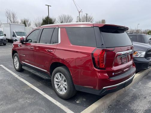 2023 GMC Yukon SLT