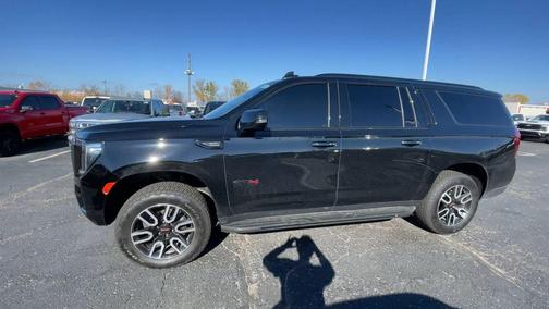 2022 GMC Yukon XL AT4