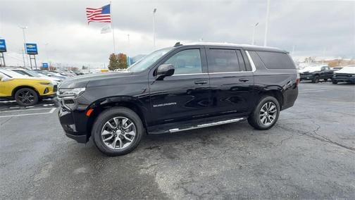 2023 Chevrolet Suburban LS