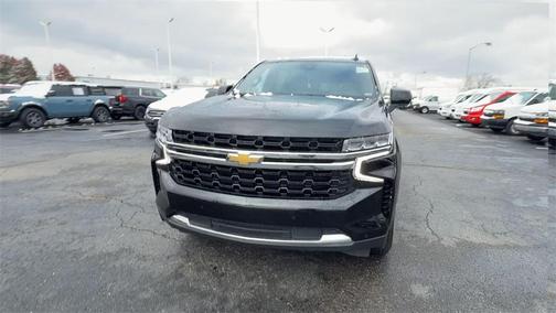 2023 Chevrolet Suburban LS