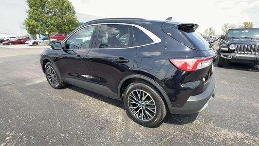 Black Metallic 2022 Ford Escape PHEV Titanium