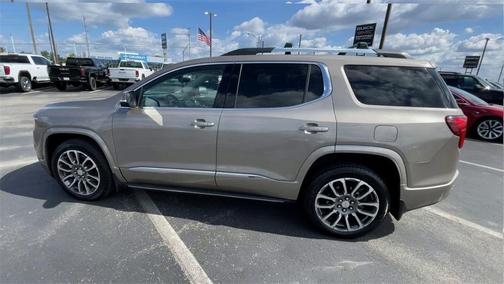 2022 GMC Acadia Denali