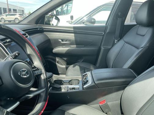 Phantom Black 2024 Hyundai SANTA CRUZ