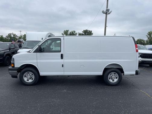 2025 Chevrolet Express 2500 Work Van