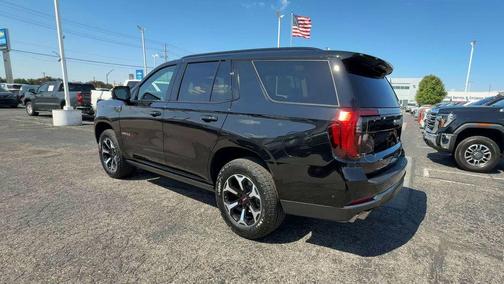 Onyx Black 2025 GMC Yukon AT4