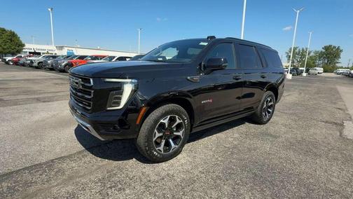Onyx Black 2025 GMC Yukon AT4