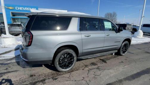 2026 Chevrolet Suburban LT