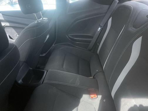 2022 Chevrolet Camaro LT1