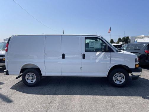 2025 Chevrolet Express 2500 Work Van