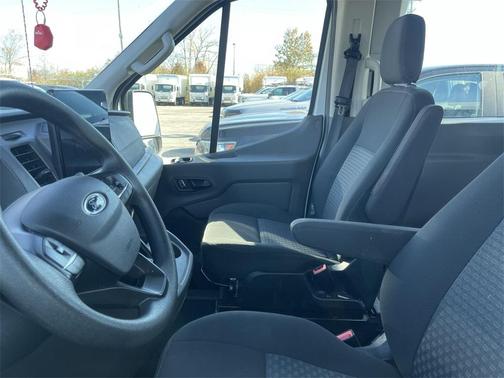 2022 Ford Transit-350 XLT